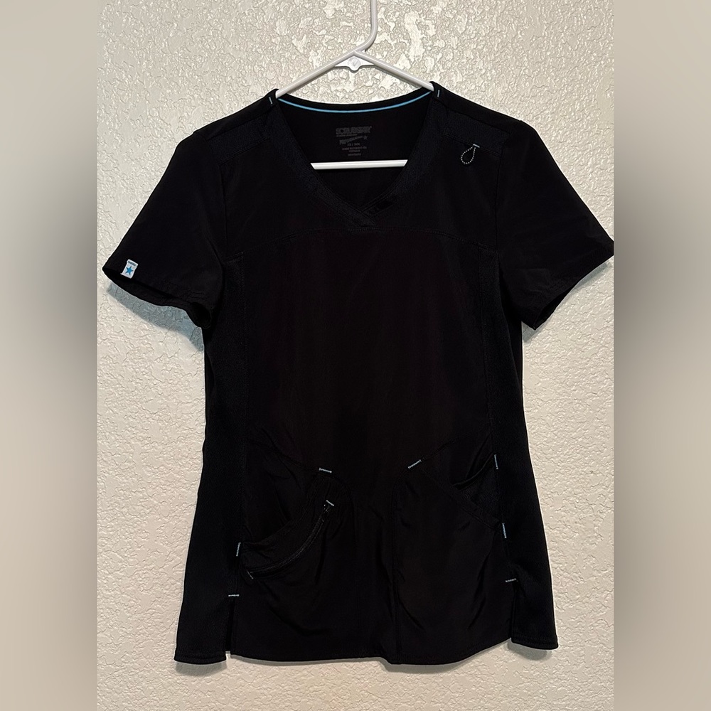 COPY - XS Black ScrubStar Top